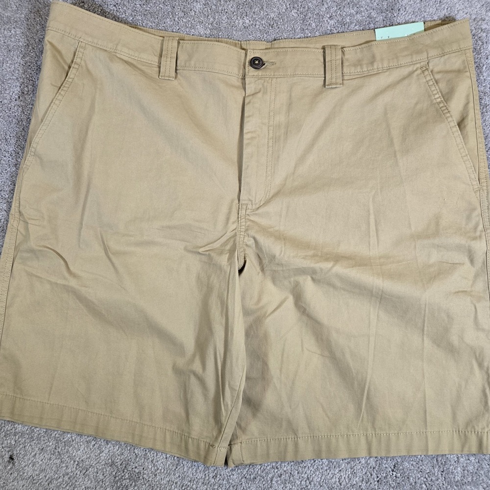 Magellan Outdoors Khaki Shorts Men's Size 42 Tan Pockets Flat Front Casual